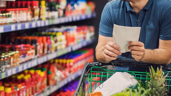 5 WAYS THE FMCG INDUSTRY CONTRIBUTES TO THE ECONOMY